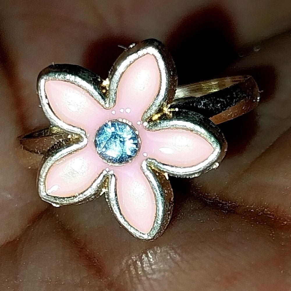 Super cute girls jeweled adjustable ring - Picture 2 of 4
